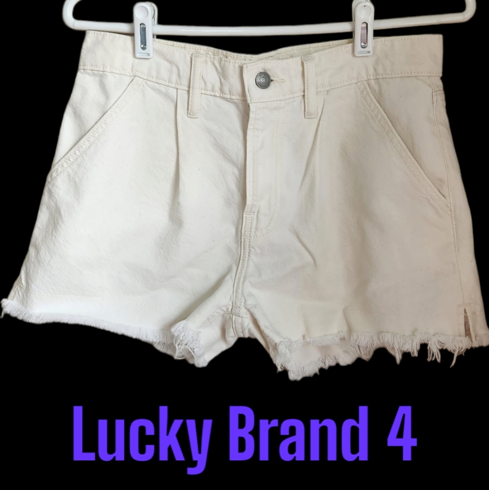 Lucky Brand cream high rise shorts. Size 27 (4)